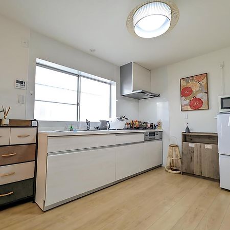 אוסקה Tsukiyume Kan - House With Parking, 10Mins To Usj, Tennoji, Namba מראה חיצוני תמונה