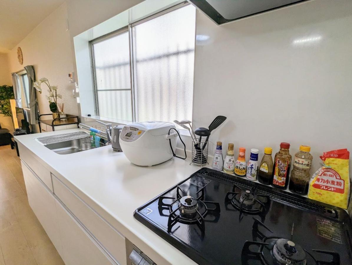 אוסקה Tsukiyume Kan - House With Parking, 10Mins To Usj, Tennoji, Namba מראה חיצוני תמונה