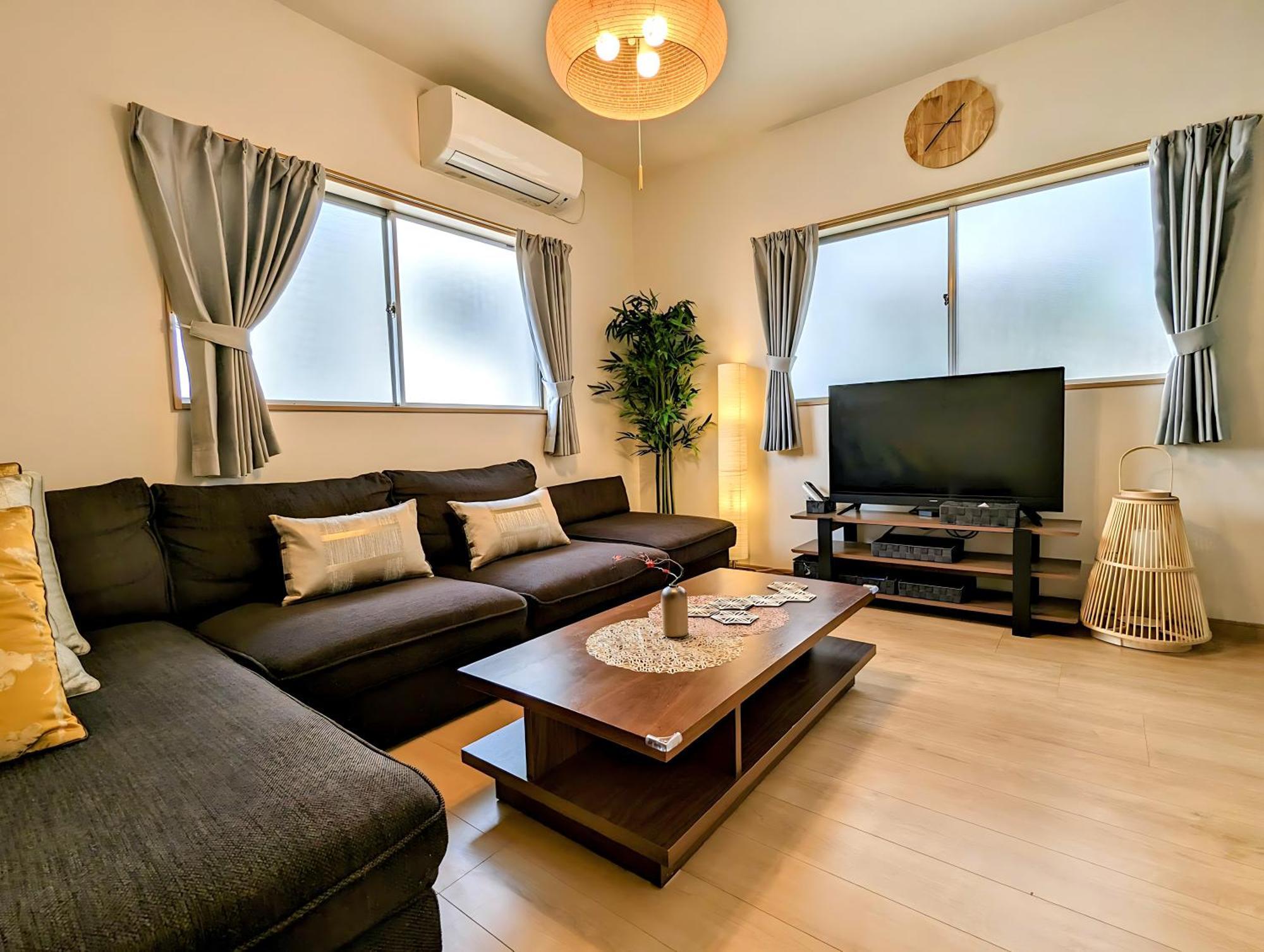 אוסקה Tsukiyume Kan - House With Parking, 10Mins To Usj, Tennoji, Namba מראה חיצוני תמונה