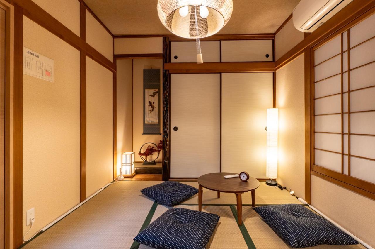 אוסקה Tsukiyume Kan - House With Parking, 10Mins To Usj, Tennoji, Namba מראה חיצוני תמונה